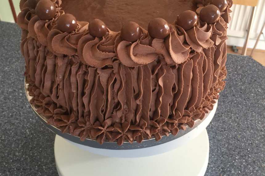 Chocolate Chocolate Cake - A Classic, Delicious Cake Recipe!