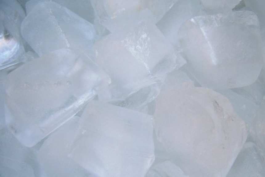 DIY Flavored Ice Cubes - Amy's Nutrition Kitchen