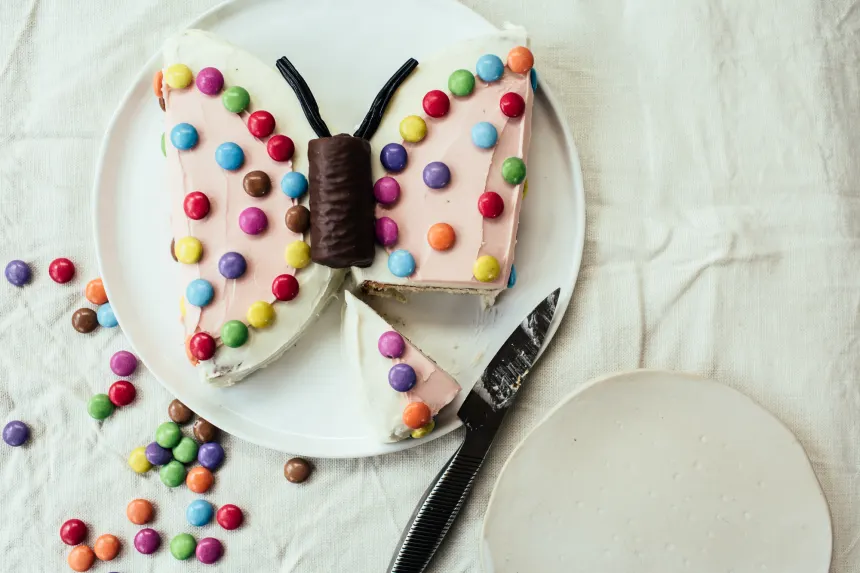 Saturday Skill Swap: Fun Do's with Fondant Cake Decorations | Anythink  Libraries