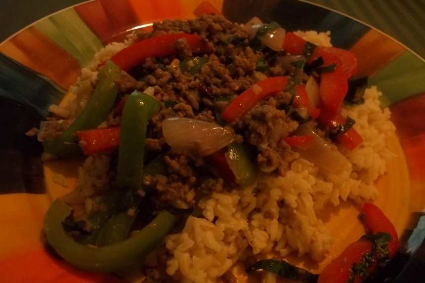 Ga Pao (Thai Stir-Fried Beef With Basil Leaves) Recipe - Food.com