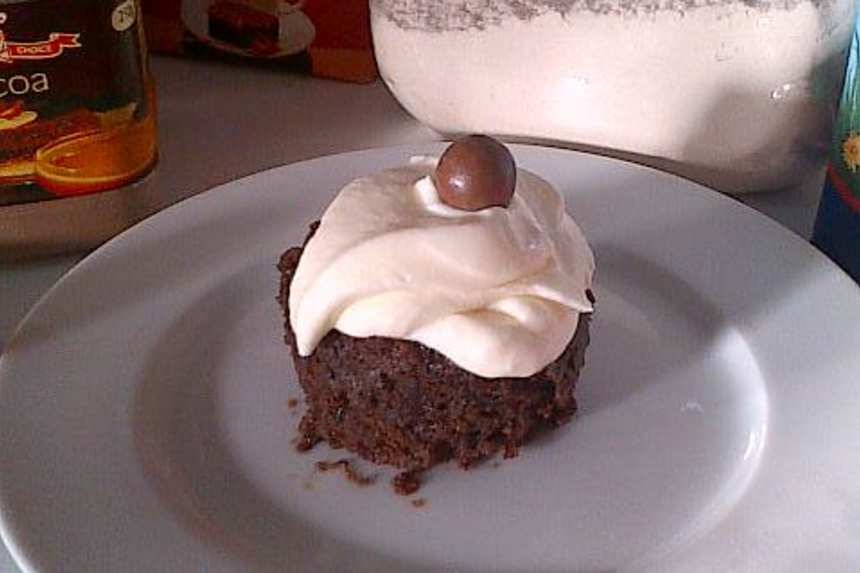 Shobha's Food Mazaa: 1 MINUTE MICROWAVE MUG CAKE ( Eggless Recipe)