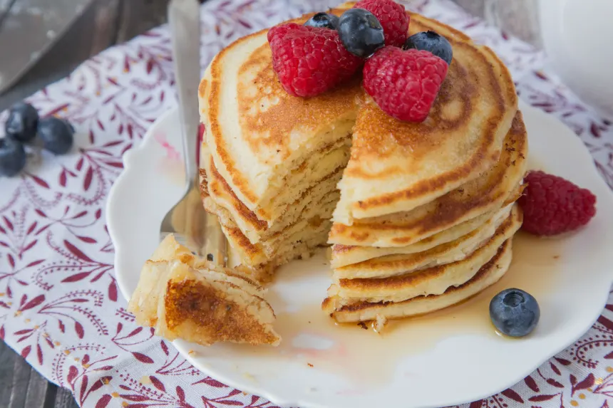 Griddle Cake vs. Pancake: A Cakey Comparison