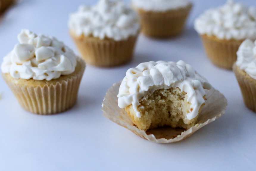 One Bowl Vanilla Cupcakes For Two