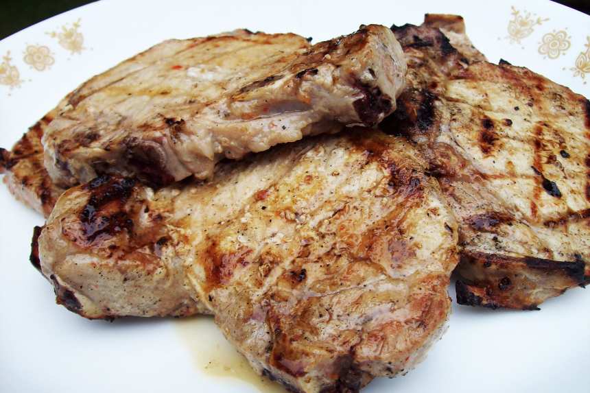 Quick and Easy Grilled Pork Chops (Or Chicken)(3 Ingredients) Recipe ...
