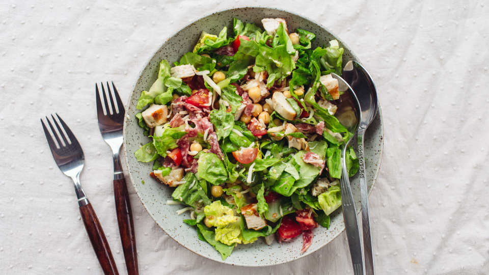 photo by Izy Hossack