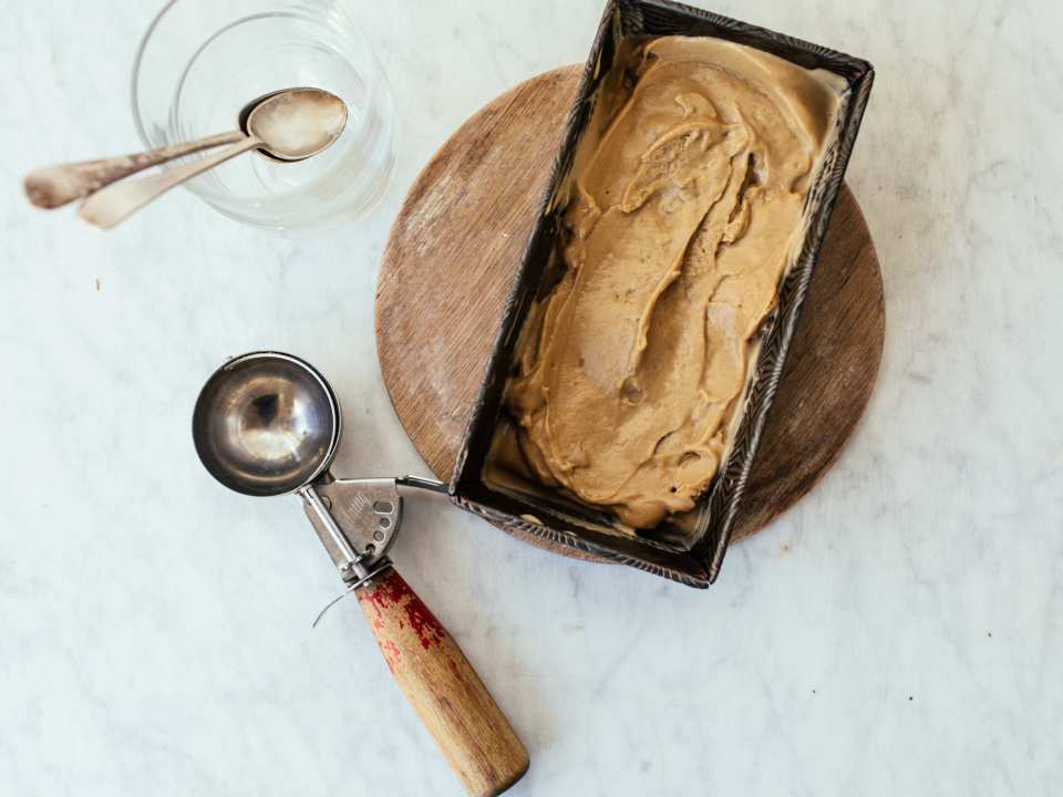 photo by Izy Hossack