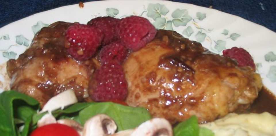 Chicken With Raspberry Cream Sauce Recipe - Food.com