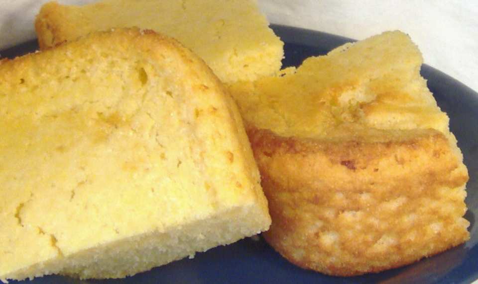 Southern Country Cornbread Recipe - Southern.Food.com