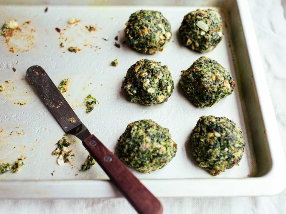 photo by Izy Hossack