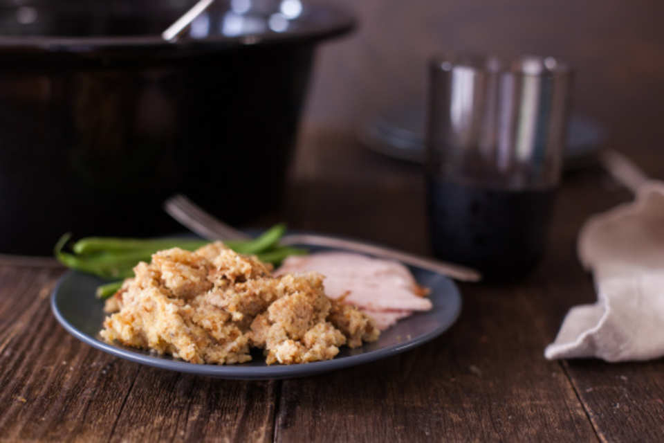 Crock Pot Cornbread Dressing