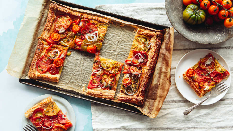 photo by Izy Hossack