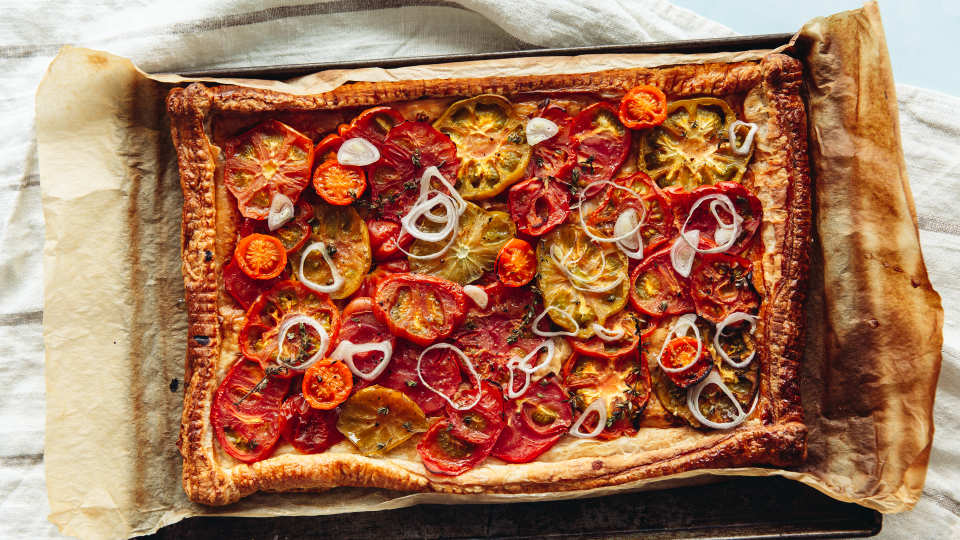 photo by Izy Hossack