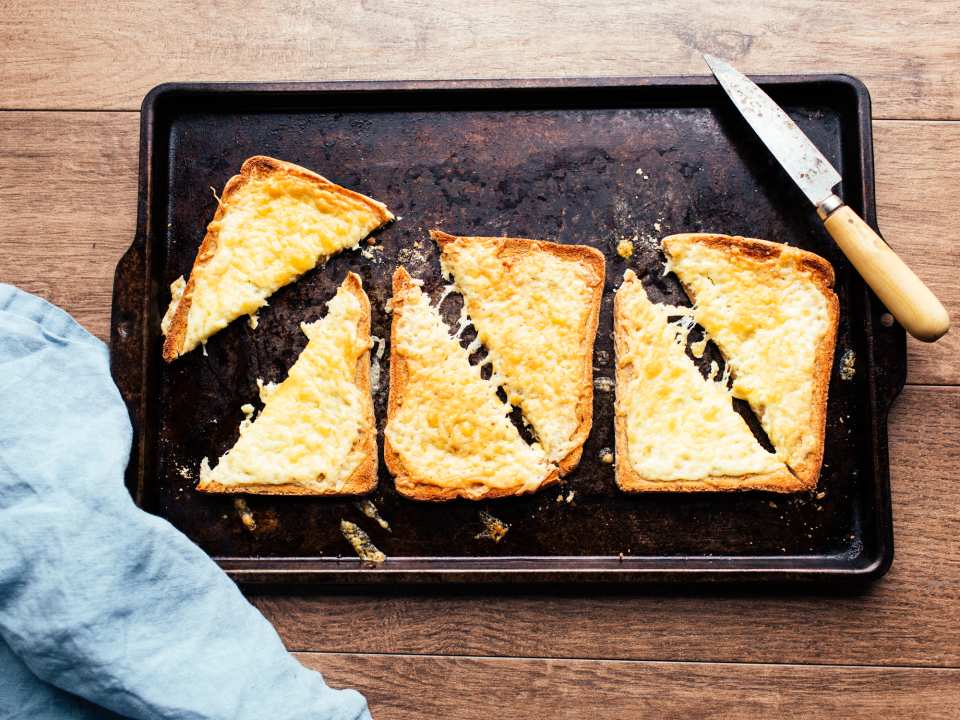 photo by Izy Hossack