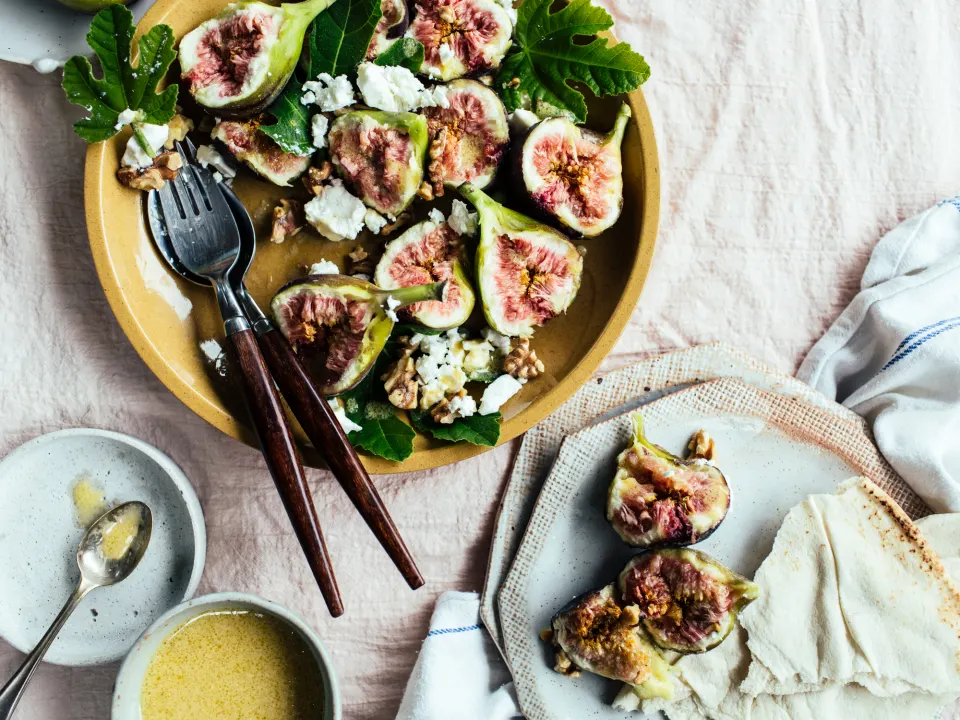 photo by Izy Hossack