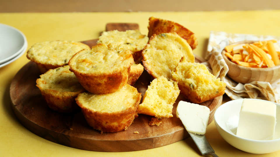 Jalapeño Cheddar Cornbread
