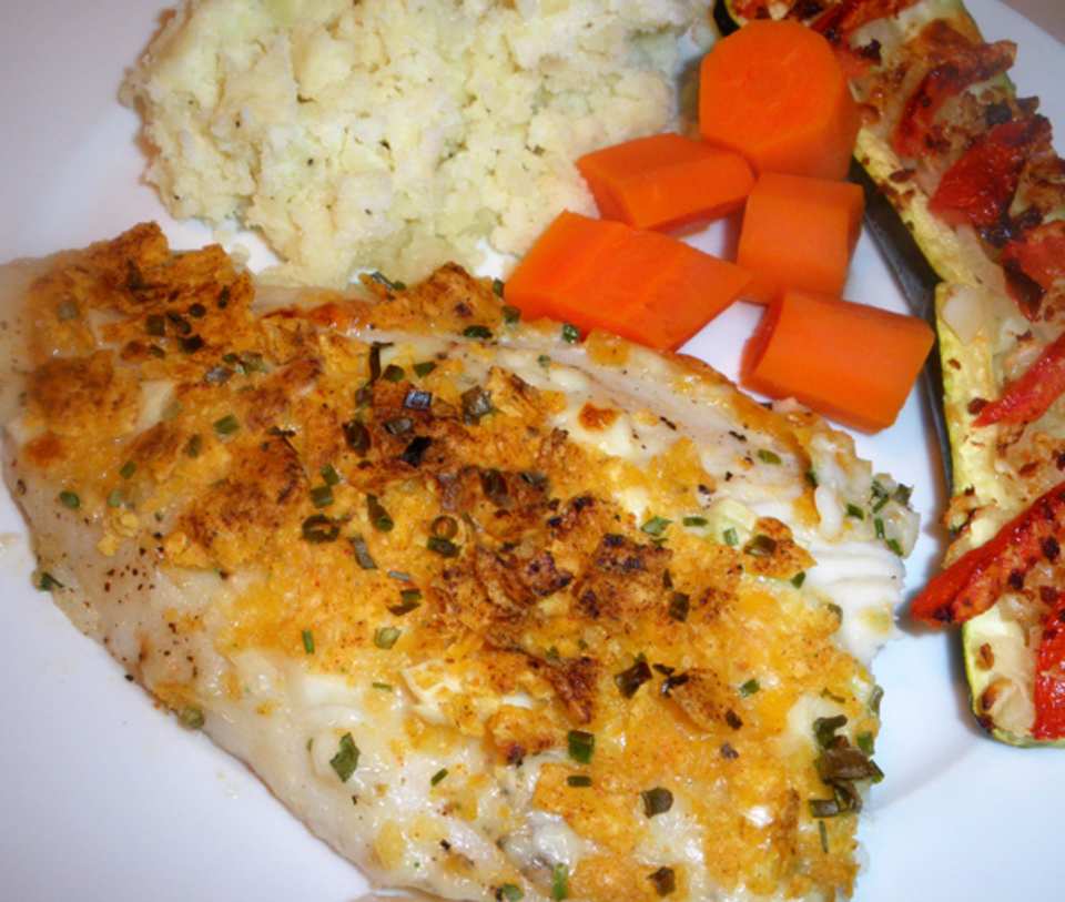 【期間限定送料無料】 Baked Fish With Sour Cream Topping Recipe - Food.com パンツ