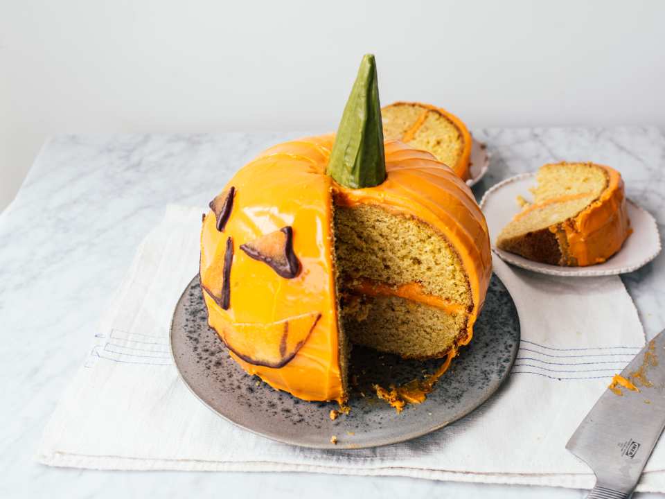 photo by Izy Hossack