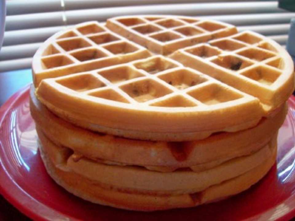 How to Make Chocolate Chip Waffles: Irresistible Recipe