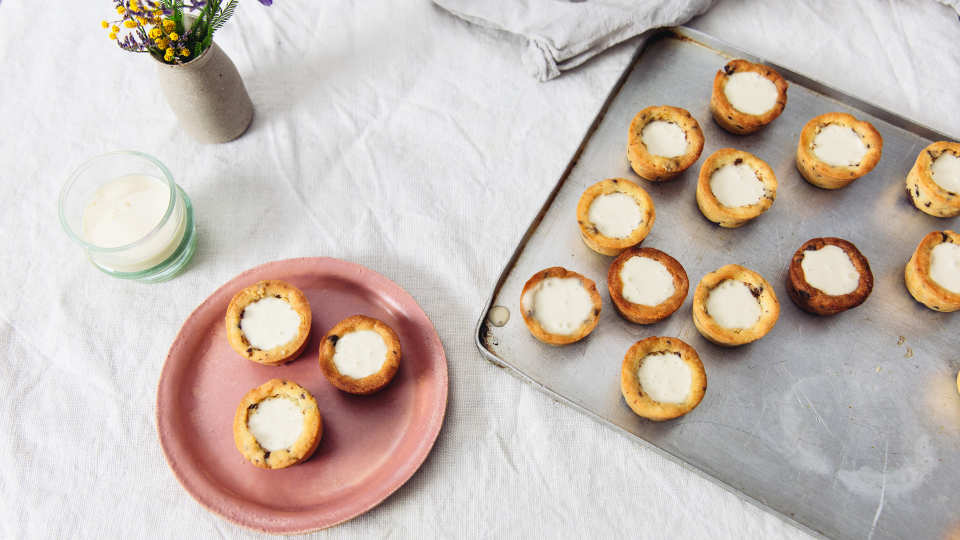 photo by Izy Hossack