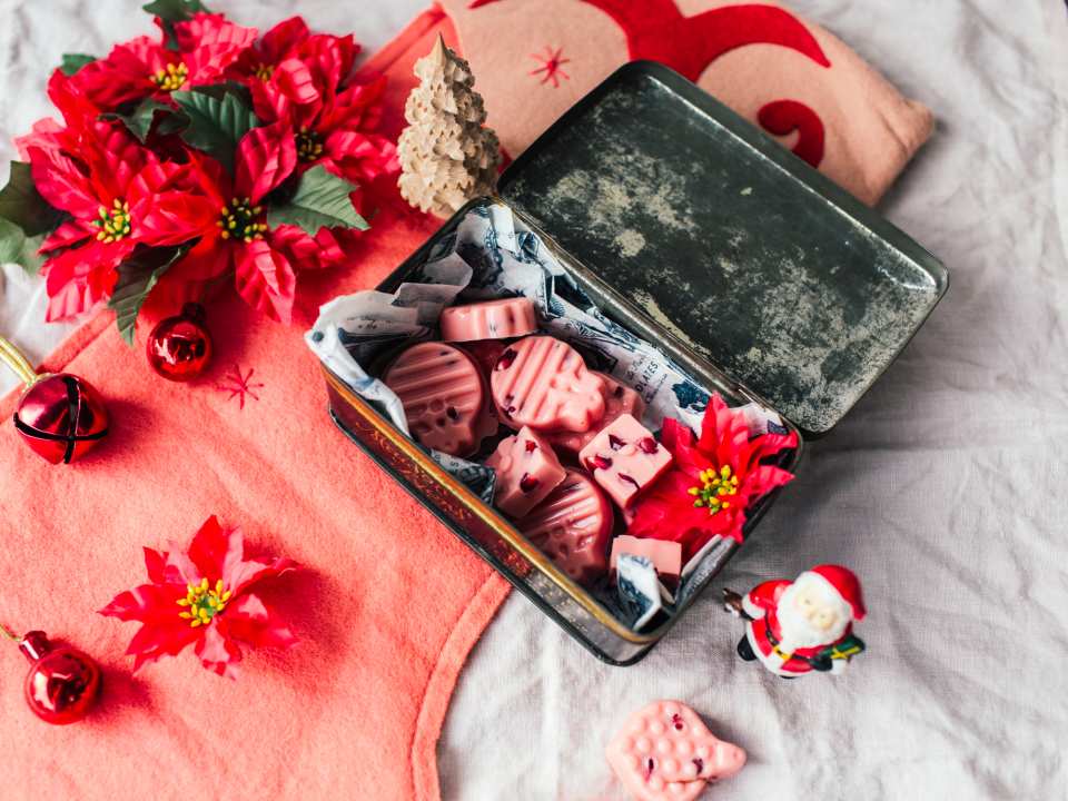 photo by Izy Hossack