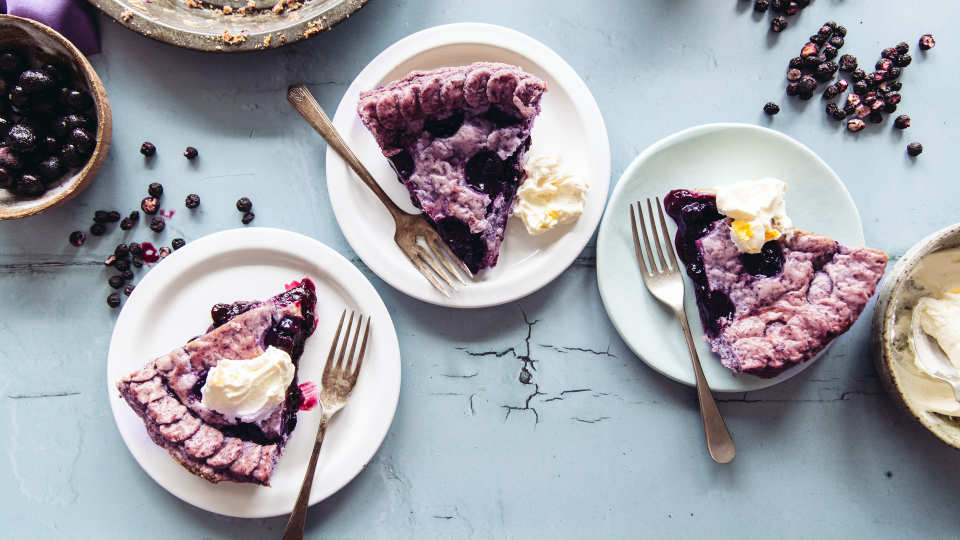 photo by Izy Hossack