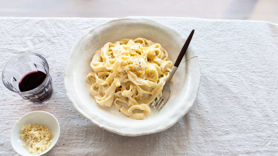 photo by Izy Hossack