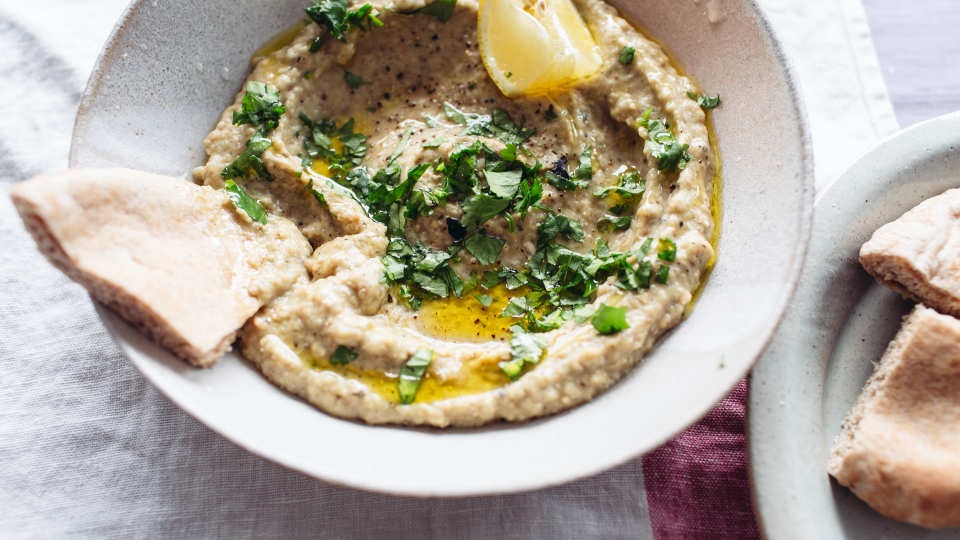 photo by Izy Hossack