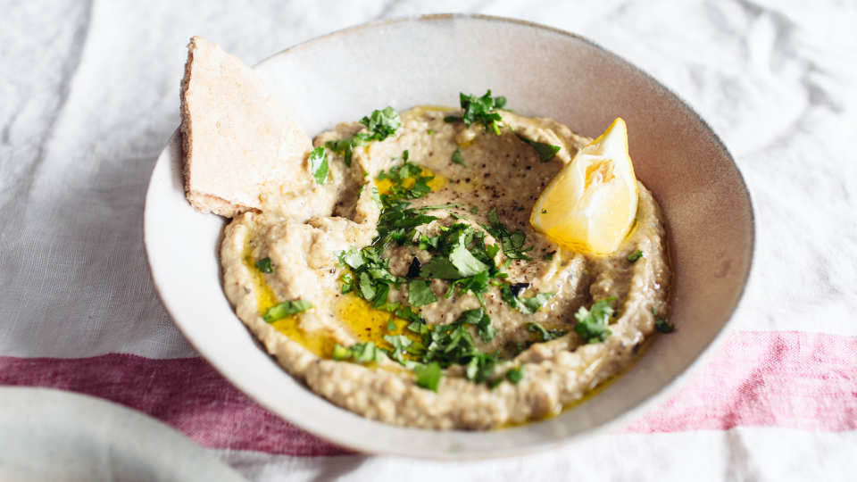 photo by Izy Hossack