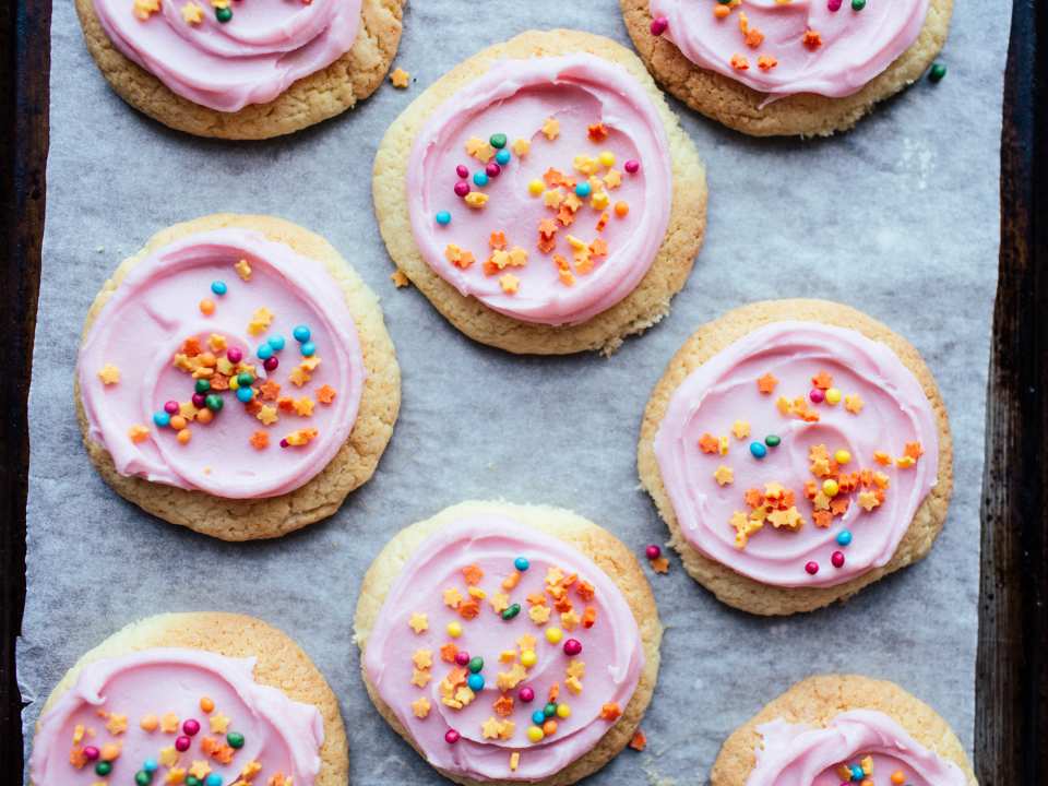 photo by Izy Hossack