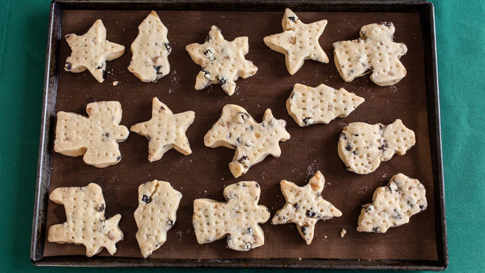 photo by Izy Hossack