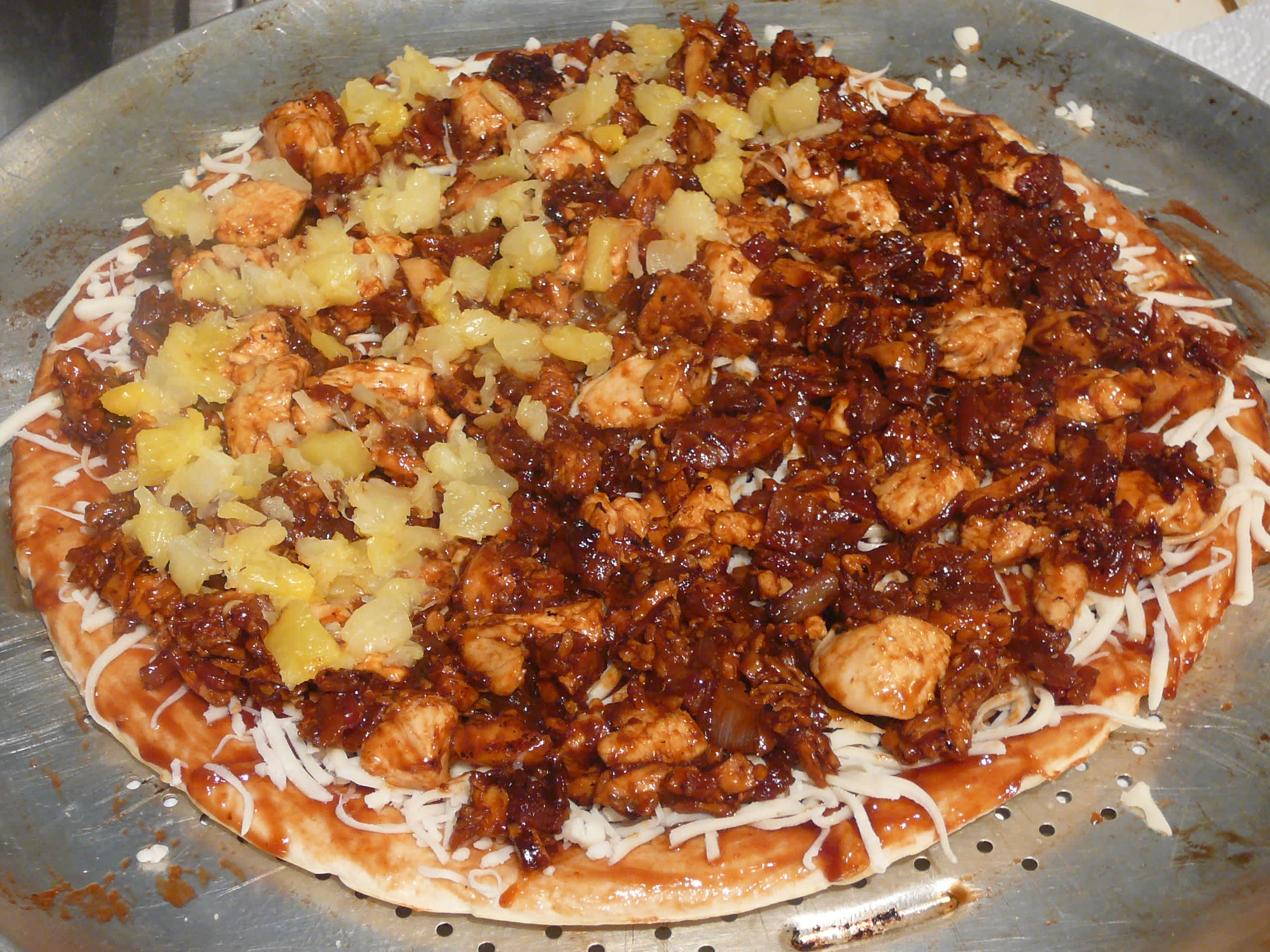 California BBQ Chicken Pizza Recipe - Food.com