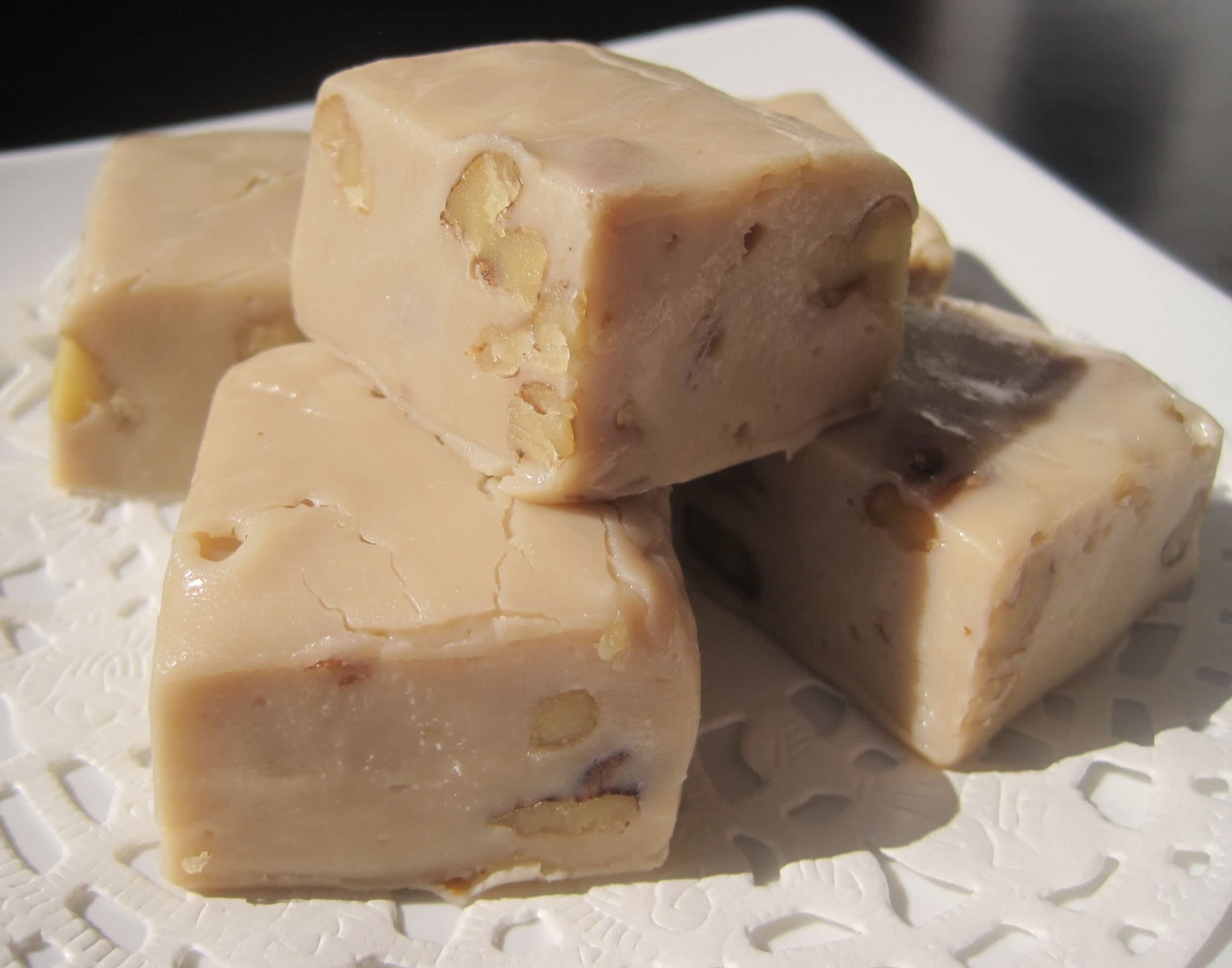 Vermont Maple Fudge Recipe: Irresistible Sweet Treat to Try