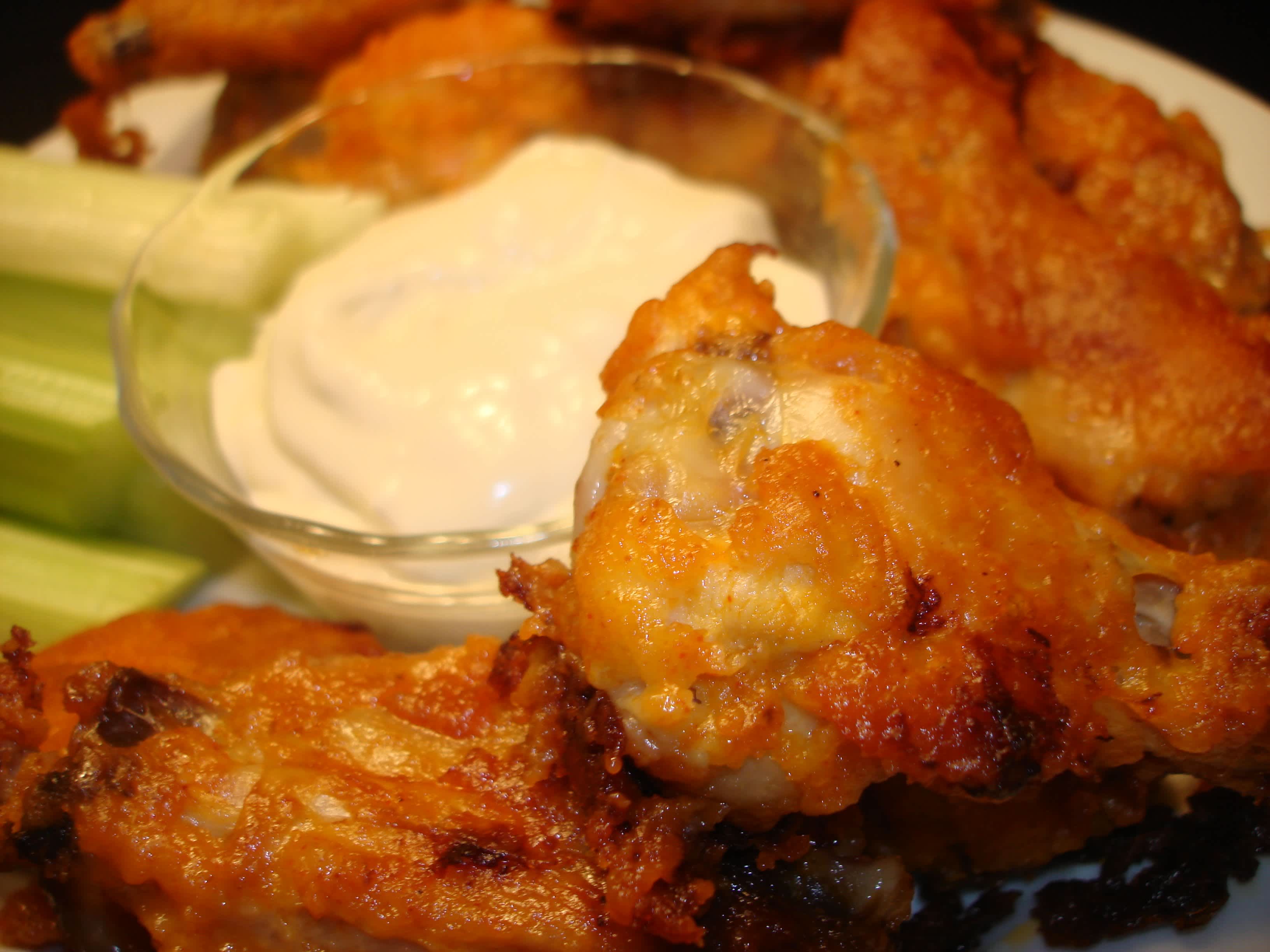 Hooters Buffalo Wings Oven Style Recipe - Food.com