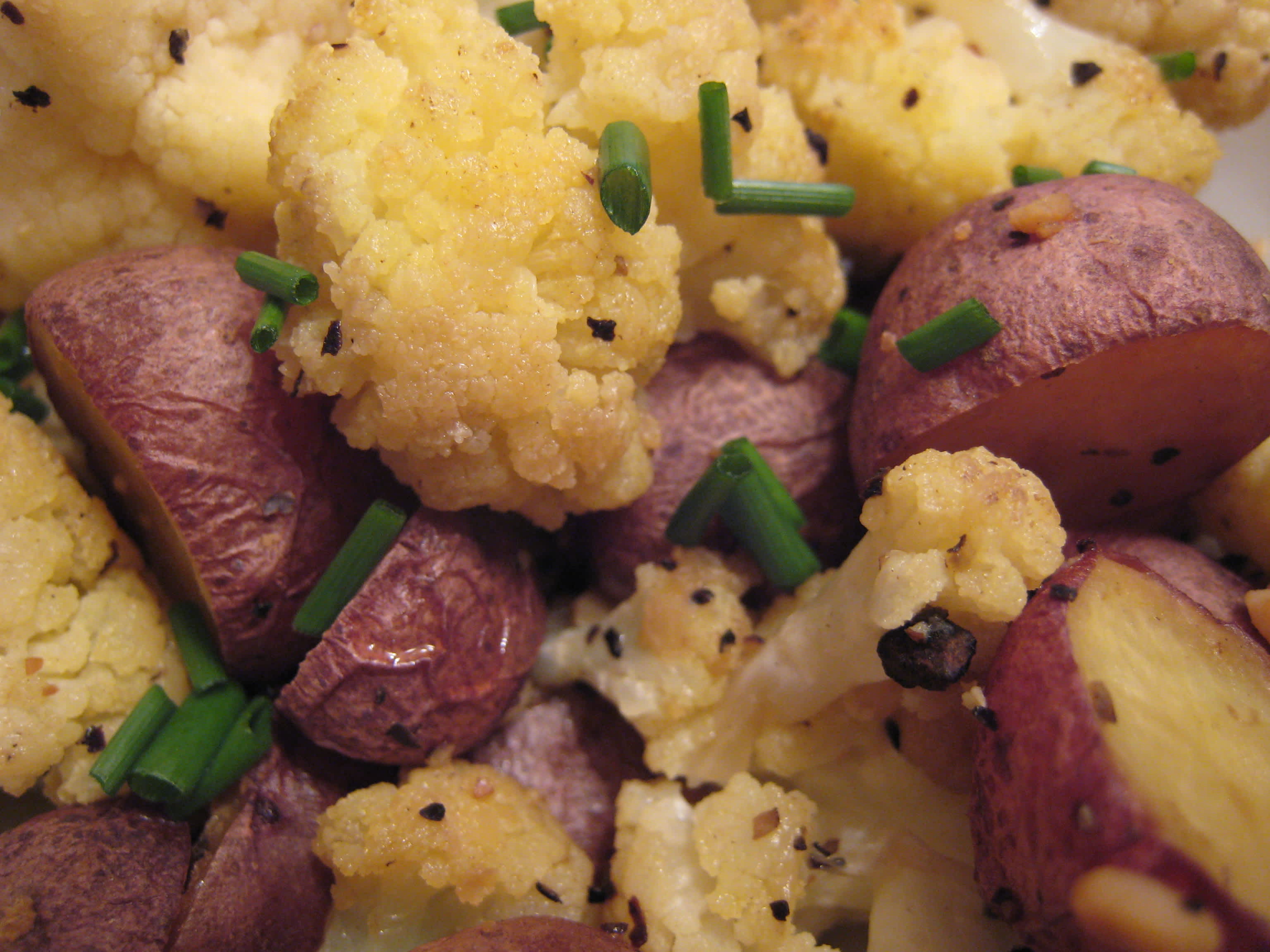 Roasted Potatoes and Cauliflower With Chives Recipe - Food.com