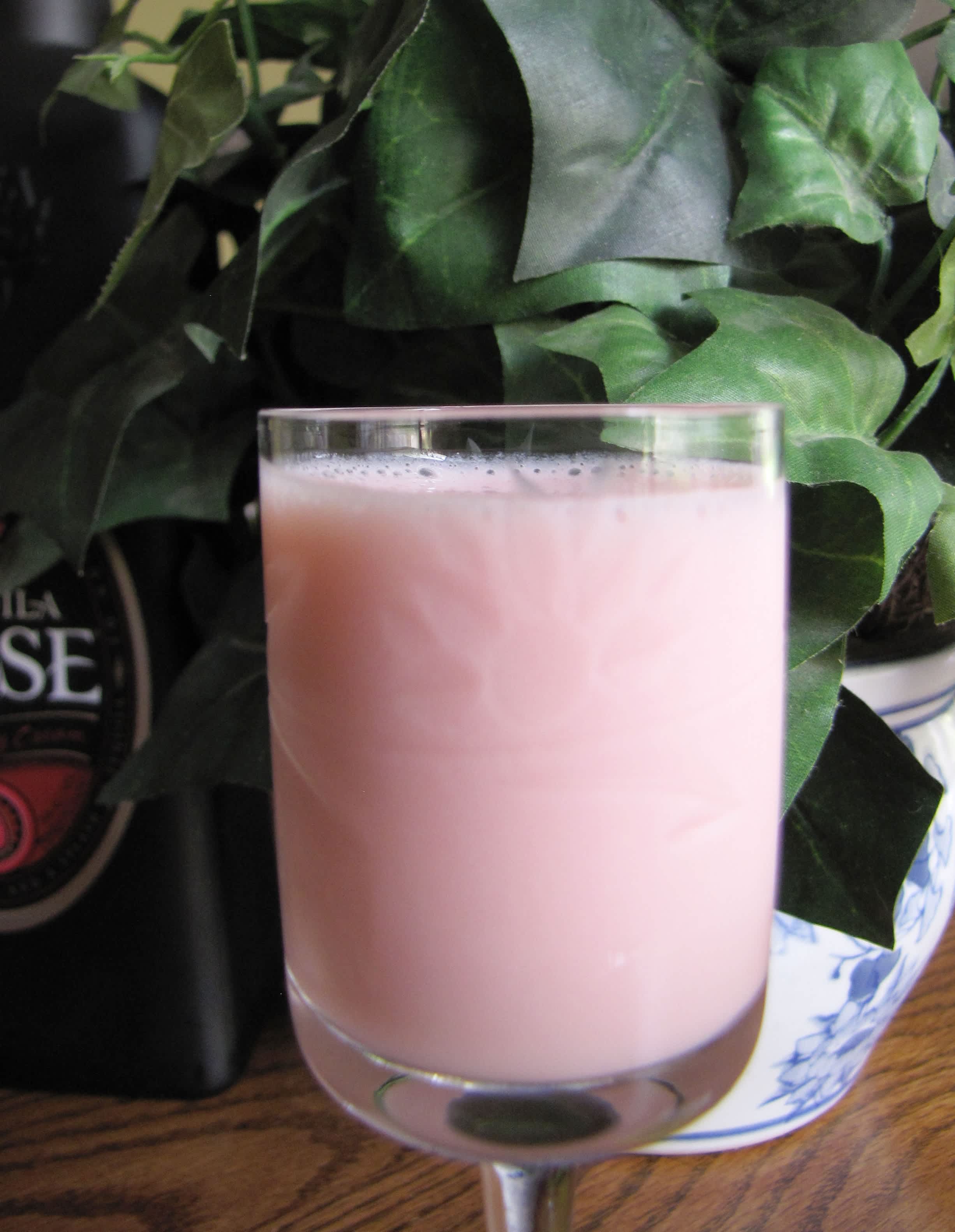 Strawberry Bomb (Cocktail Drink) Recipe - Food.com