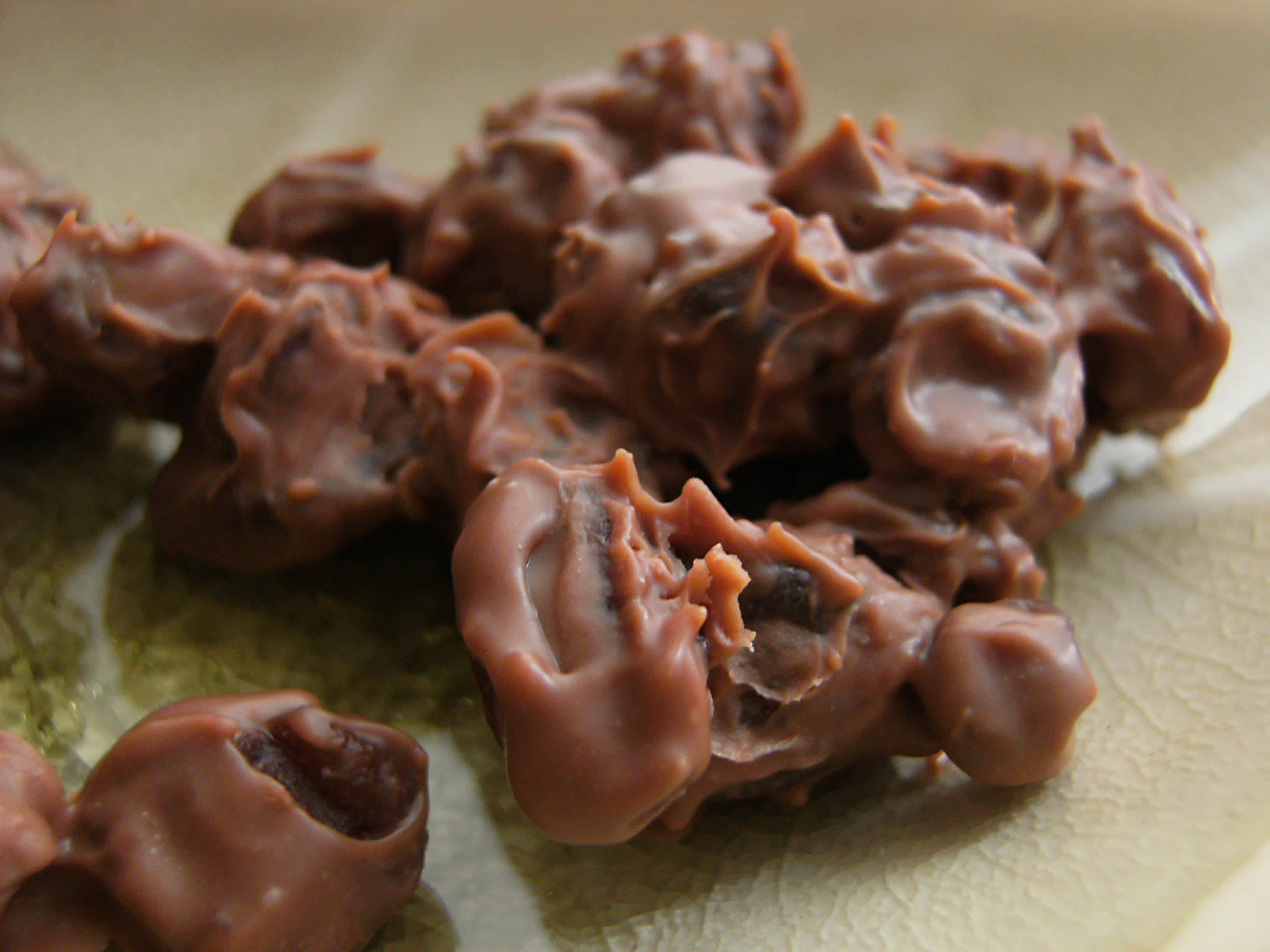 Chocolate Covered Raisins in the Microwave Recipe - Food.com