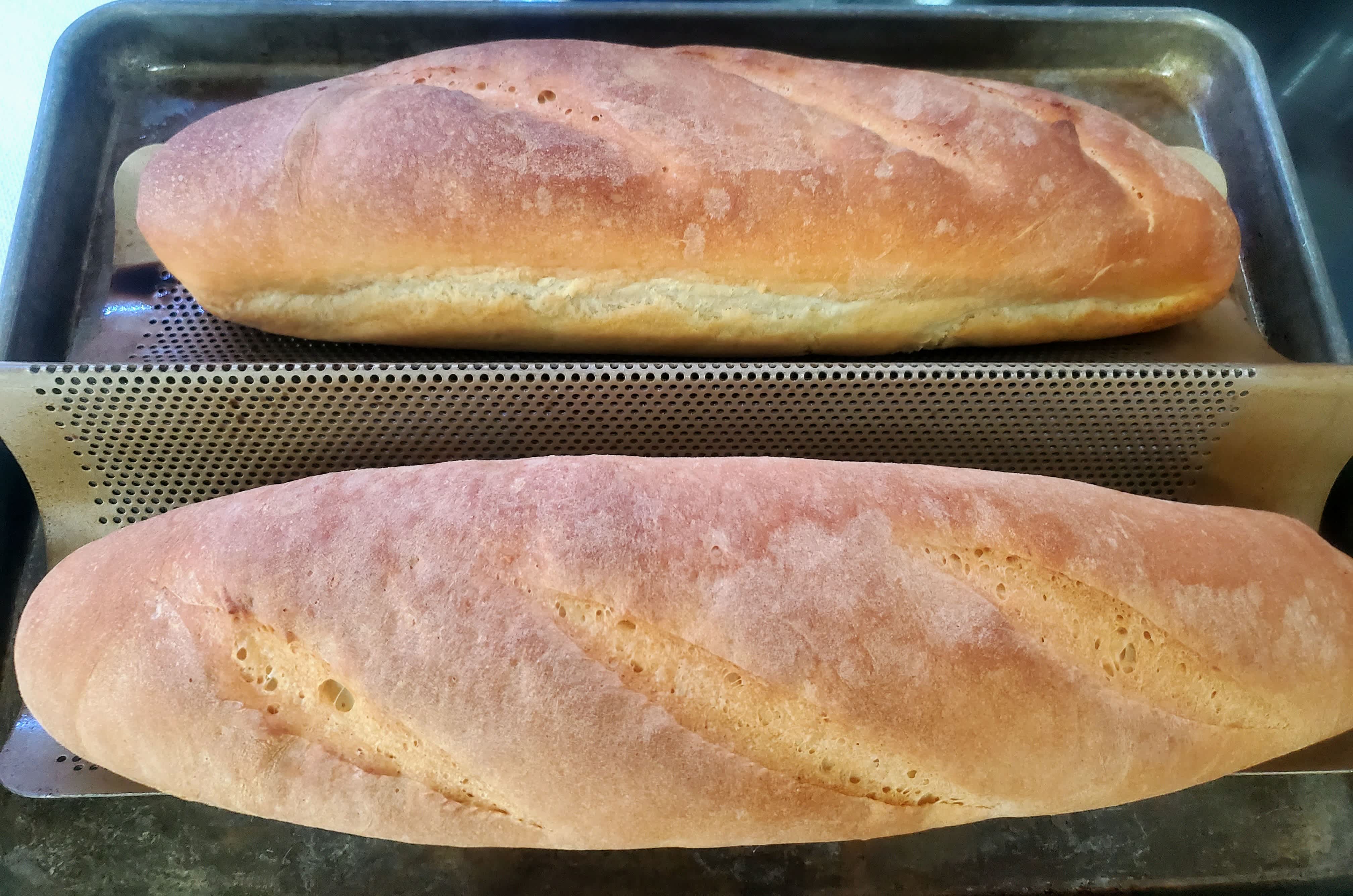 Crusty Country Style French Bread, image size:4032x2671