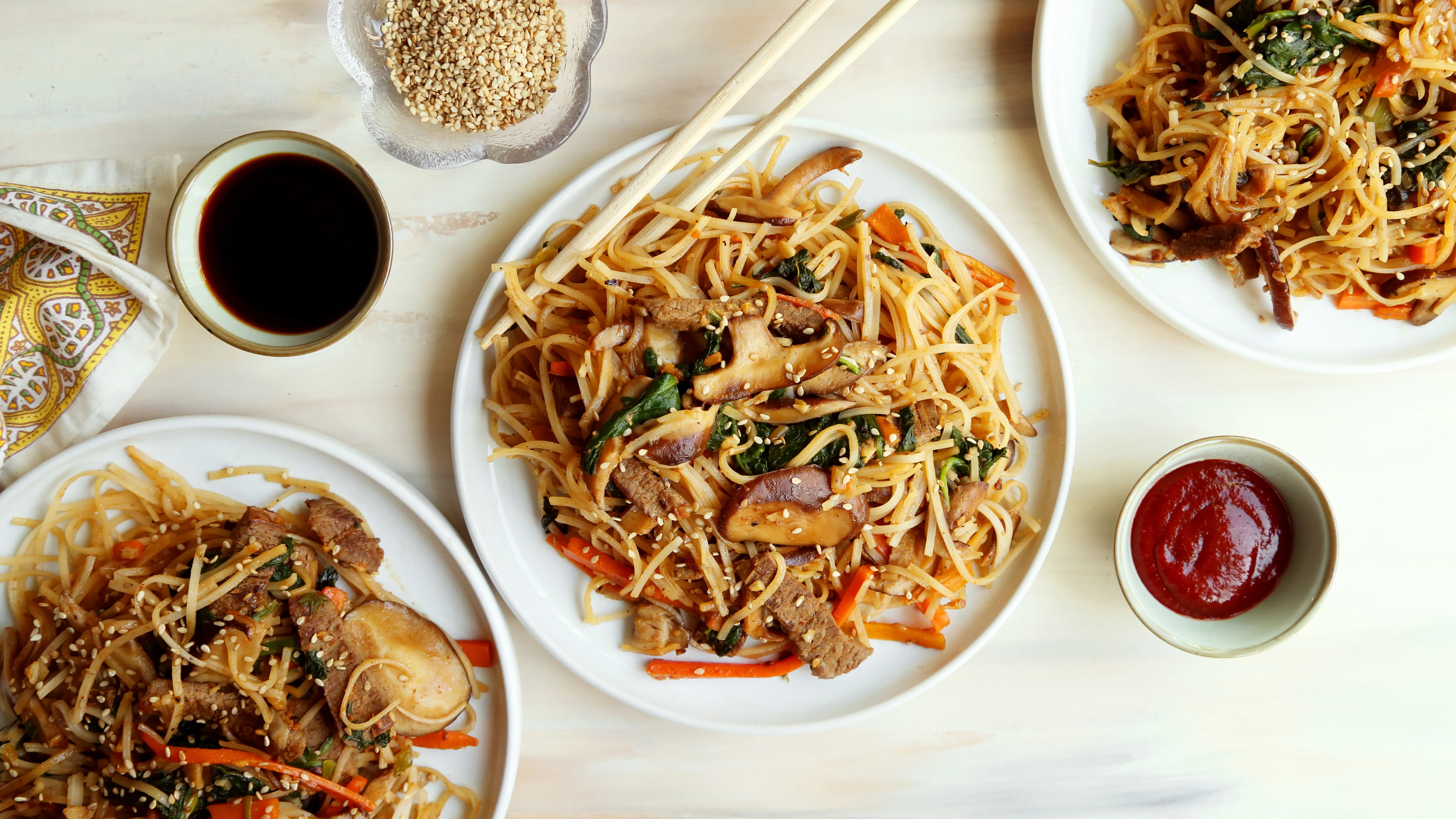 Chapchae (Noodles With Beef and Mixed Vegetables) Recipe - Food.com