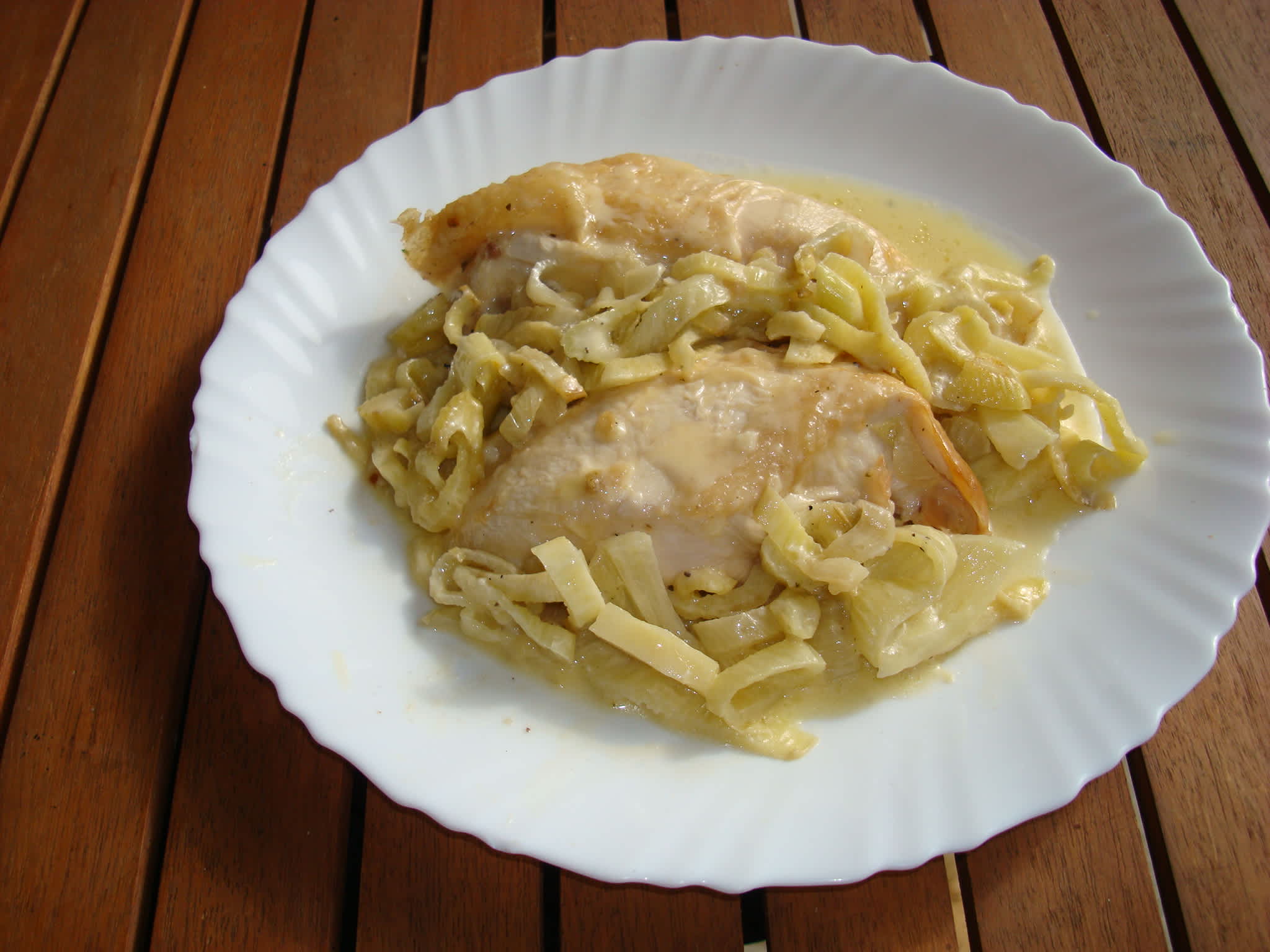 Chicken in Cheesy Sambuca Sauce Recipe - Food.com