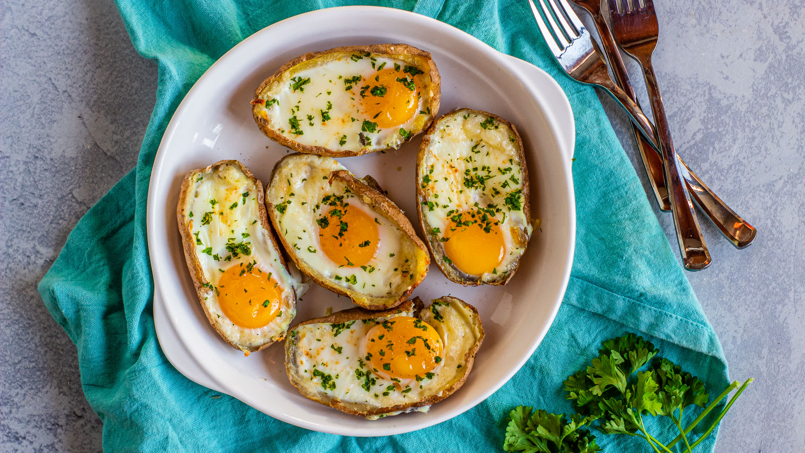 Eggs in a Spud Recipe - Food.com