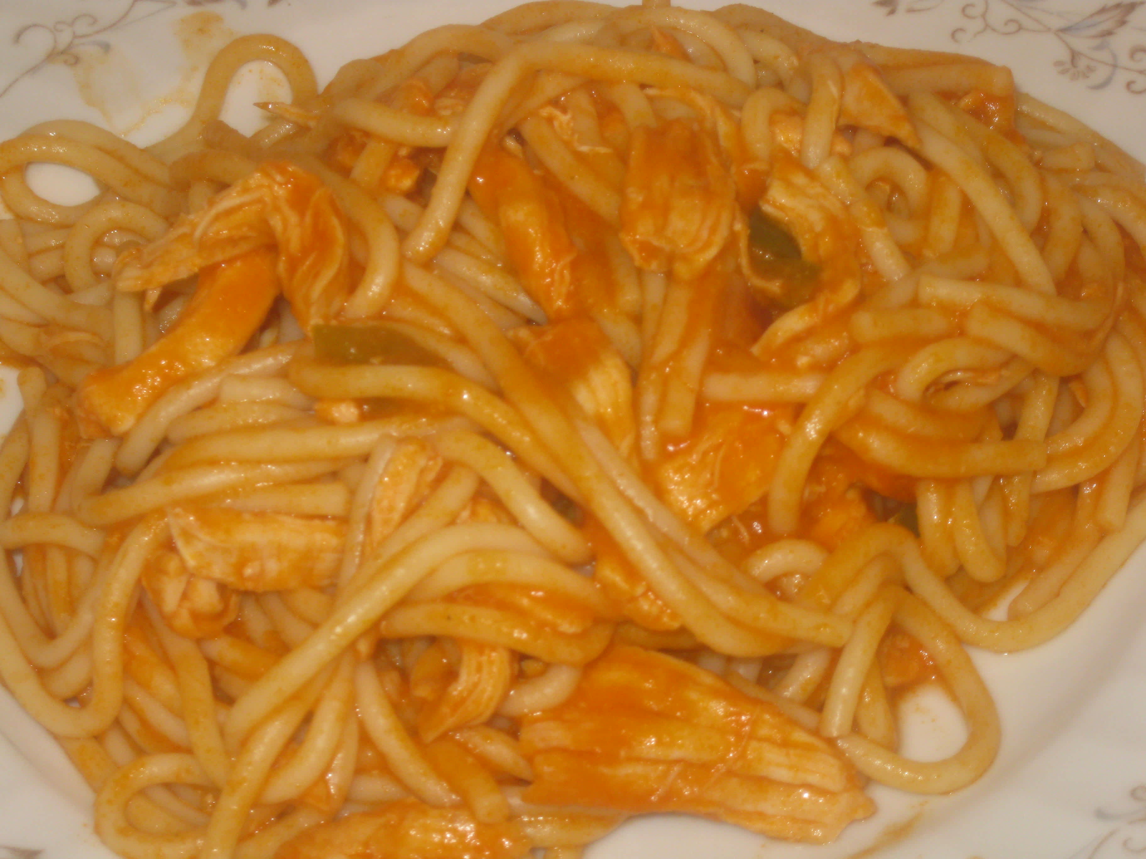 Spaghetti Con Pollo (Central American Chicken and Spaghetti) Recipe ...