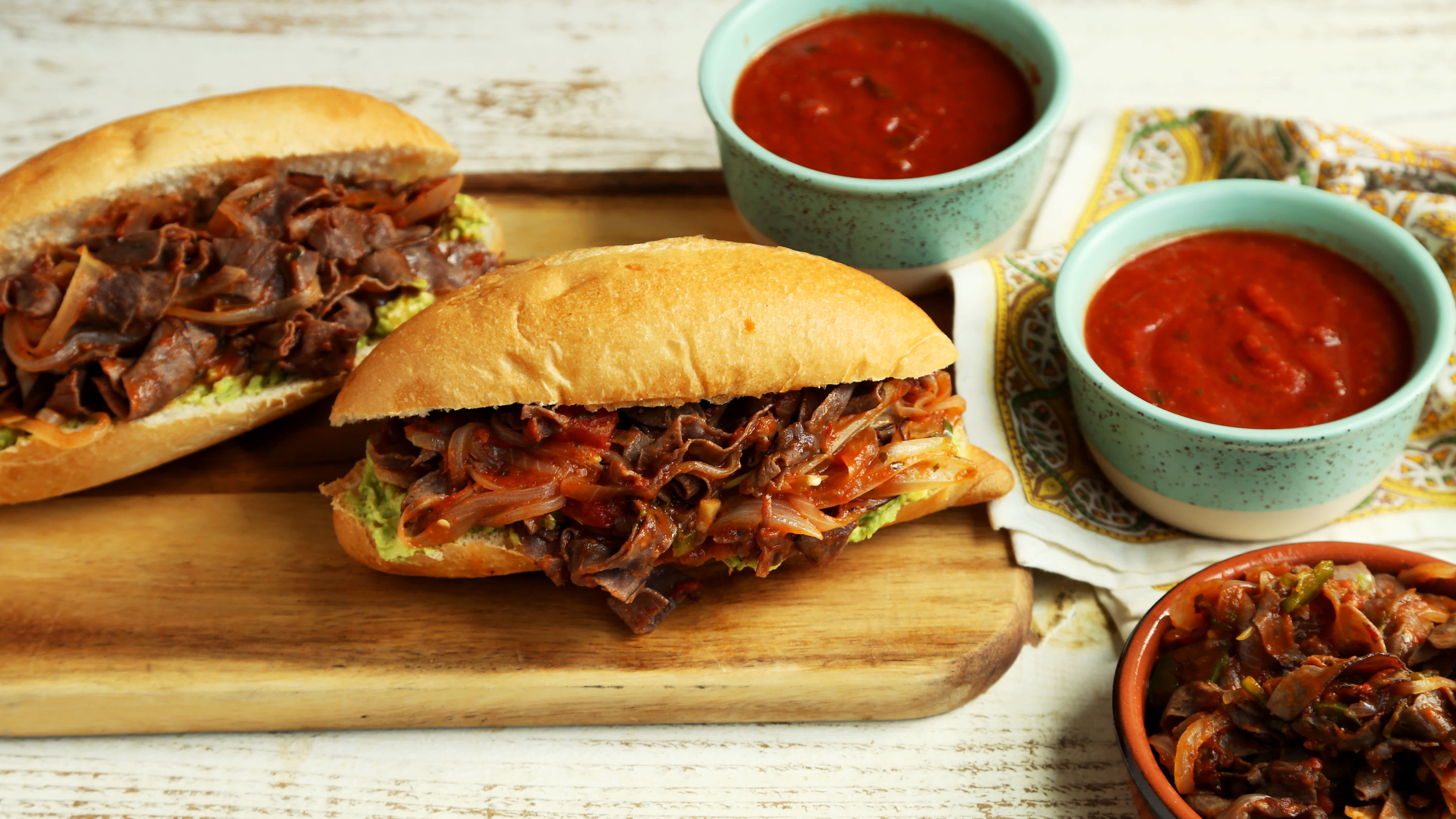 Torta Ahogada (Drowned Beef Sandwich), image size:5760x3240