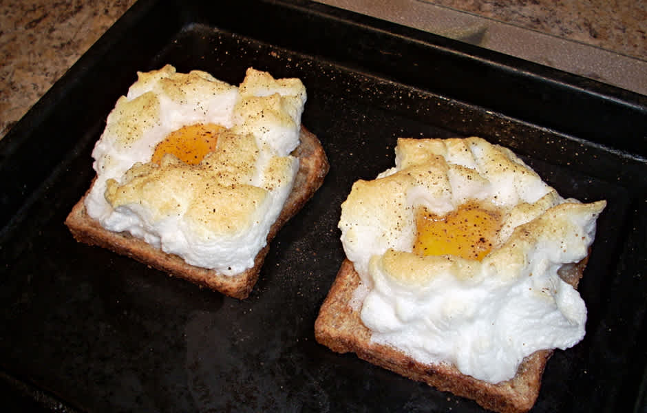 Eggs on a Cloud for One or Two (Toaster Oven) Recipe - Food.com