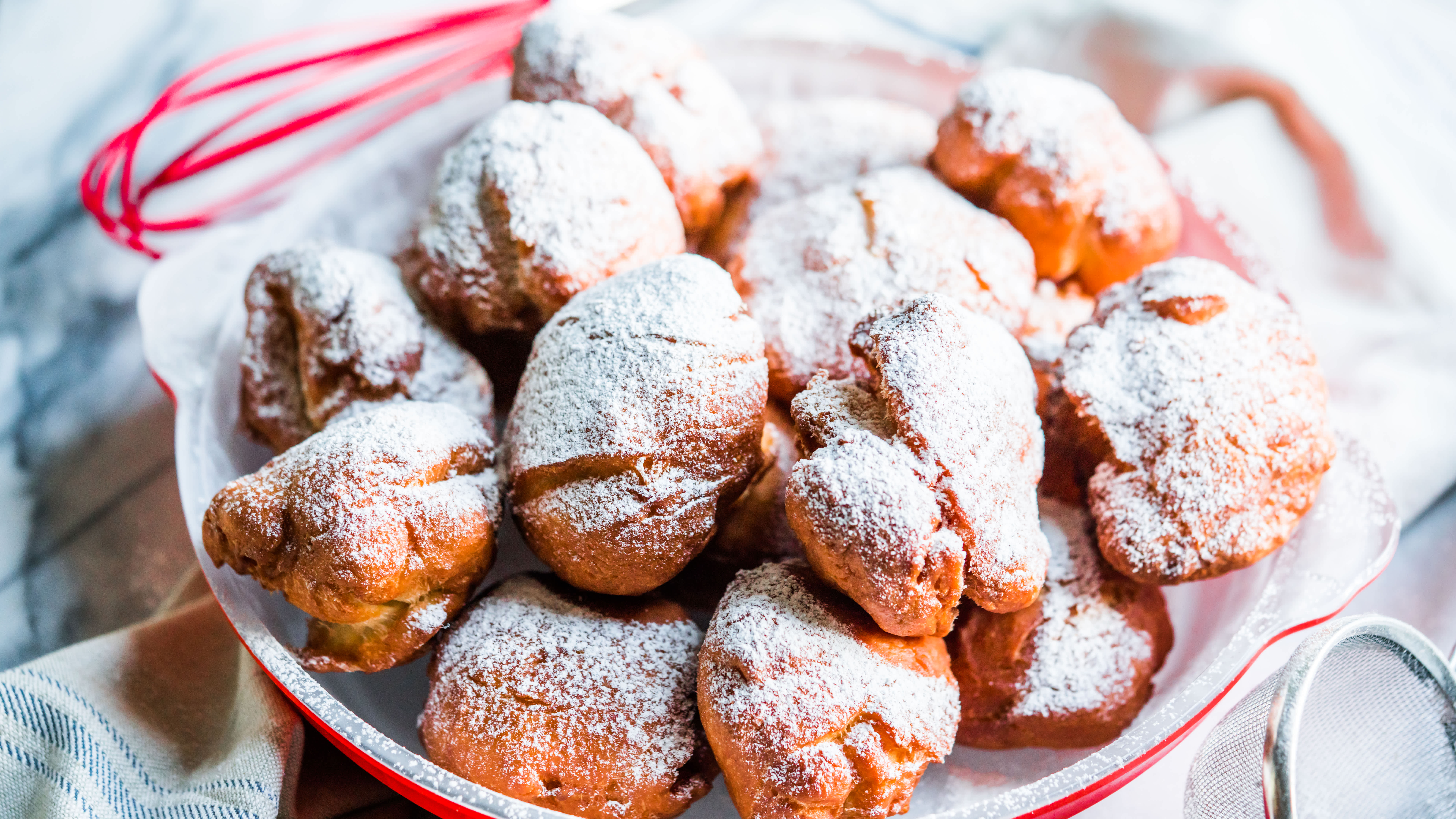 Nutella Cream-Stuffed Beignets Recipe - Food.com