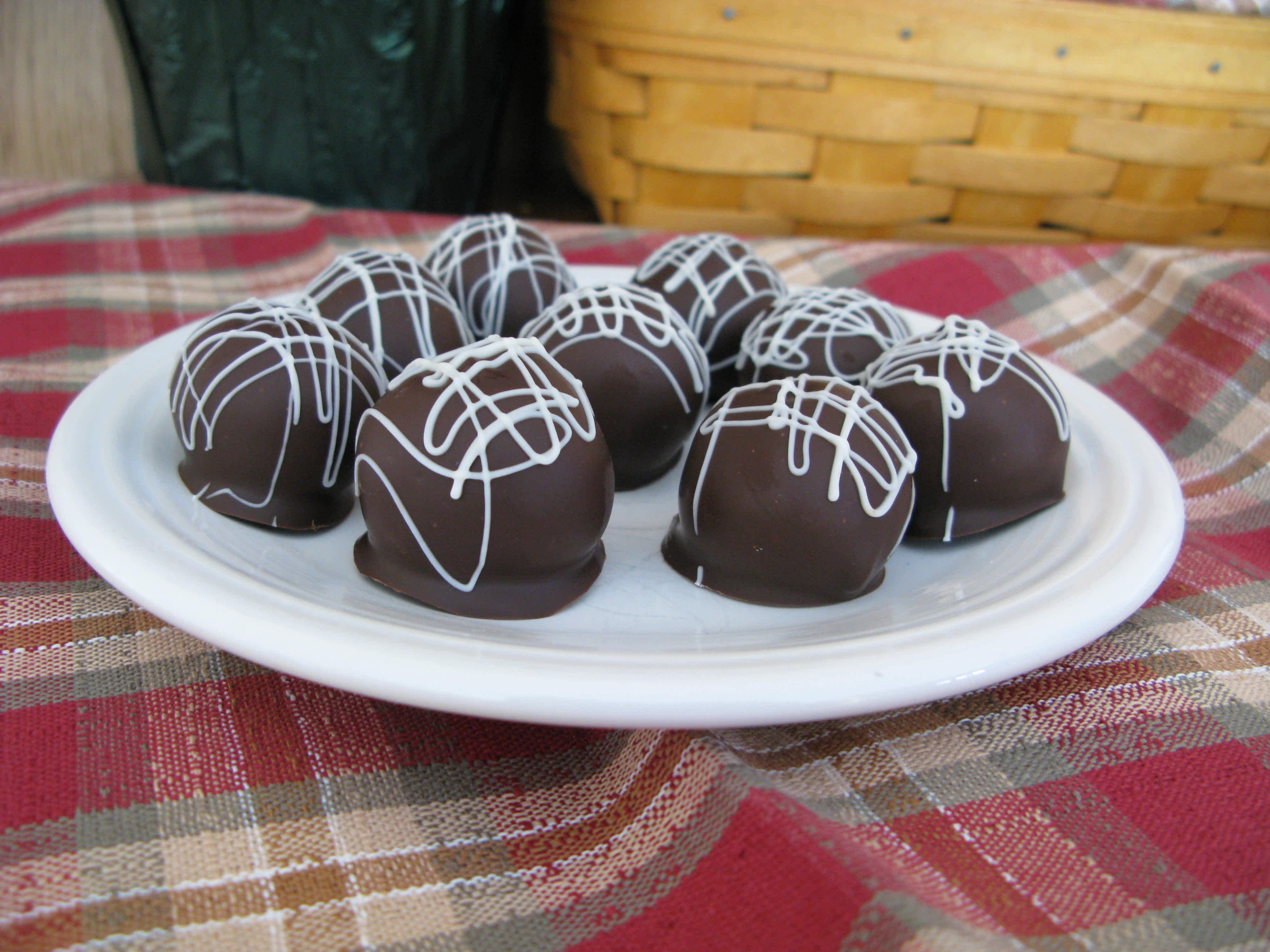 Easy Peanut Butter Graham Balls Recipe - Food.com