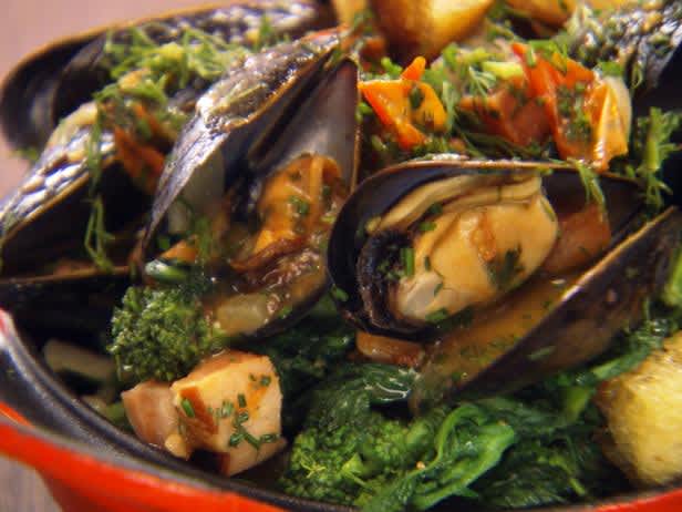 Mussels With Bacon and Rapini Recipe - Food.com