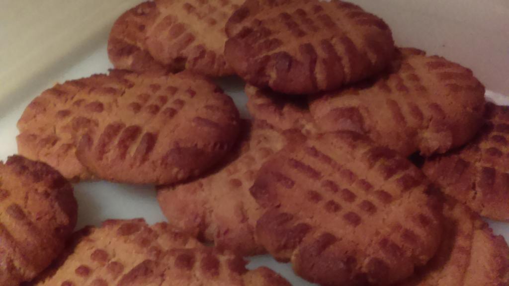 Crisco's Irresistable Peanut Butter Cookies created by Currygirl