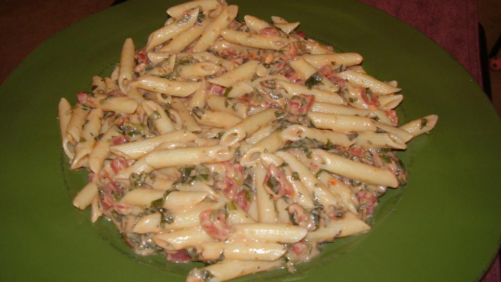 EASY! Penne with chicken, spinach and tomato Alfredo (soooo good!) created by Camel_Cracker
