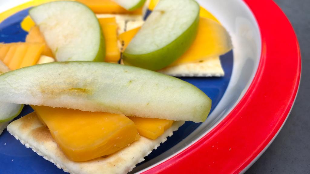 Apple and Cheese Snack Recipe