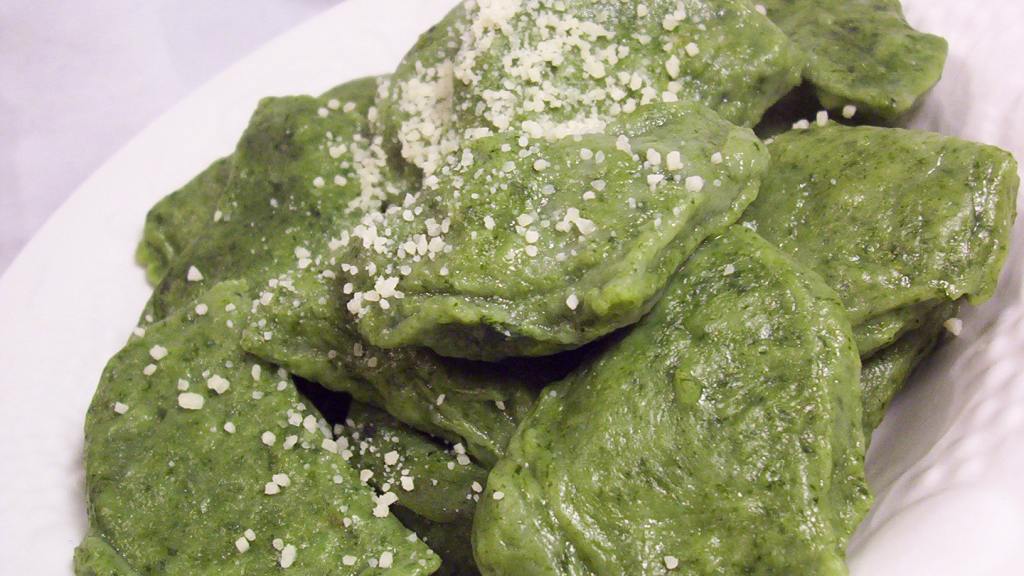 Spinach Ravioli With Chicken and Cheese Filling Recipe - Food.com